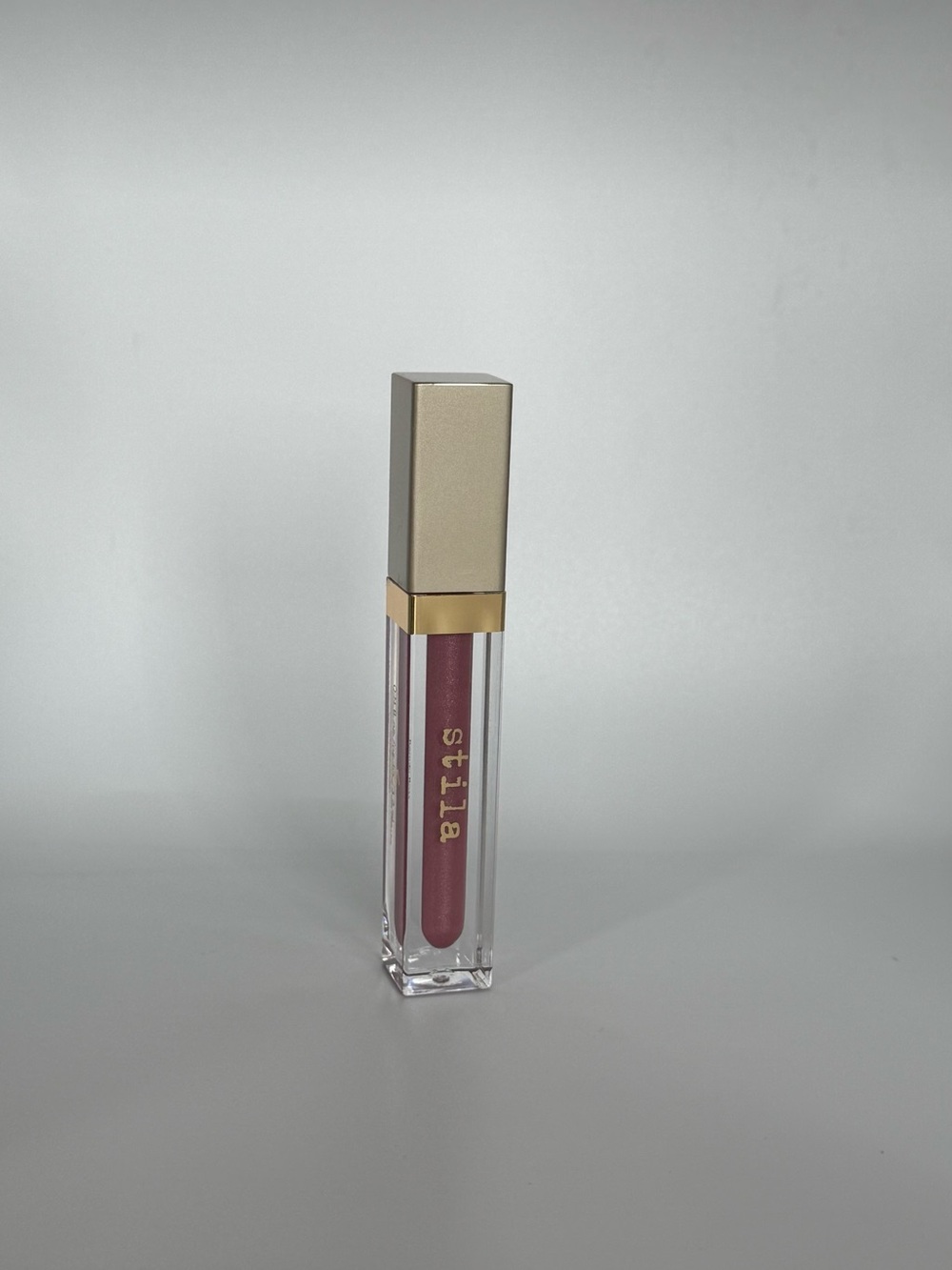 Stila lip gloss— synergy